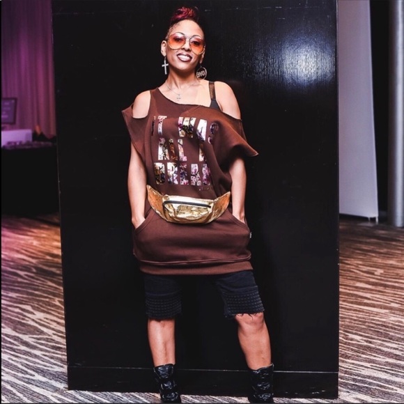 23) Miz Brown Dream It Was All Biggie Oversized Hoodie - Picture 1 of 9